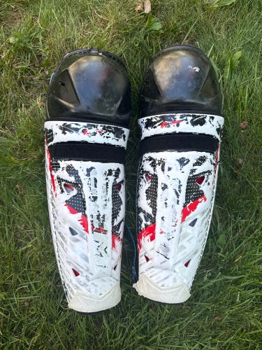Intermediate CCM Jetspeed FT6 14" Shin Pads (Used)