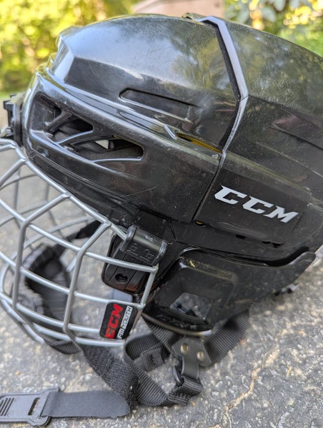 Youth CCM Fitlite 3DS Helmet (Used)