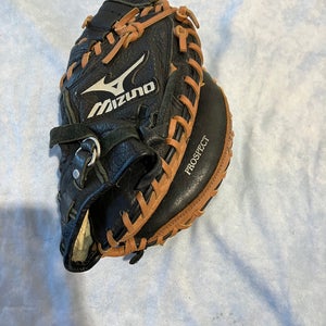 Brown Mizuno Power Close RH Catcher's Baseball Glove 32" (Used)