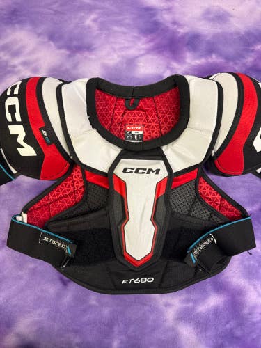 Large Junior CCM Jetspeed FT680 Shoulder Pads (Used)