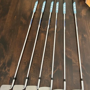 Men's 2021 Titleist T100 Right Handed Iron Set Stiff Flex  Steel Shaft (Used)