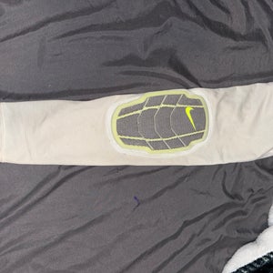 Medium Adult Nike Arm Pads (Used)