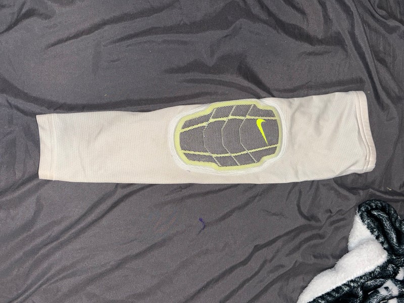 Medium Adult Nike Arm Pads (Used)