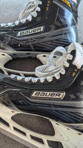 Bauer Supreme MX3 Hockey Skates Regular Width 8 (Used)