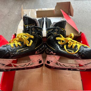 CCM Super Tacks AS3 Pro Hockey Skates Regular Width Size 5.5 (Used)