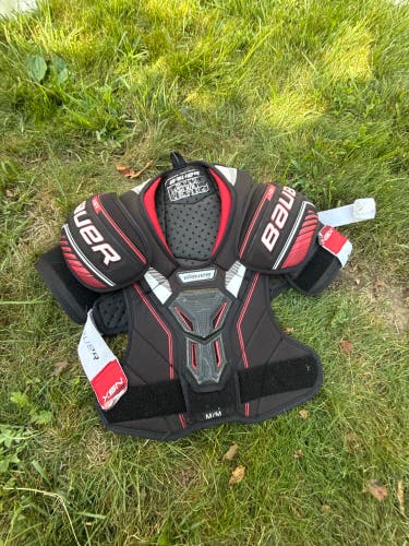 Senior Medium Bauer NSX Shoulder Pads (Used)