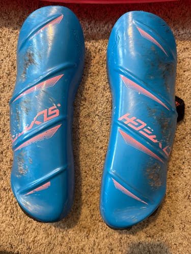 Shin Guards Medium/Large Slytech Shin Guard (Used)