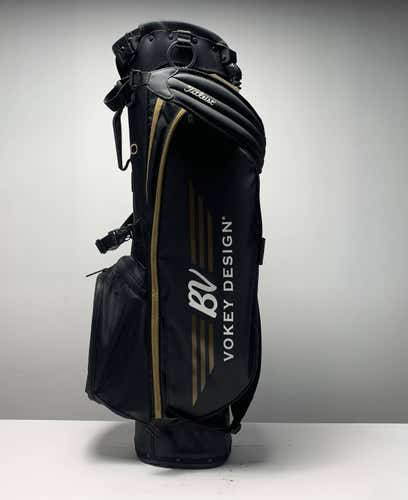 Titleist BV Vokey Design Stand Bag Black Gold 4-Way Divide Dual Strap Golf Bag