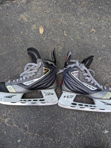 CCM U+ 01 Hockey Skates Wide Width 11.5 (Used)