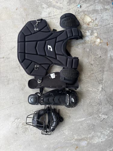 Umpire Set Of Gear