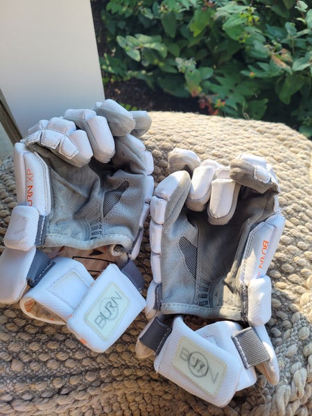 Warrior Burn XP Lacrosse Gloves Medium (Used)