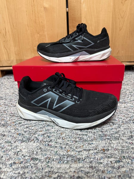 New Balance FuelCell Propel v5 “Black white” (Size 10.5)