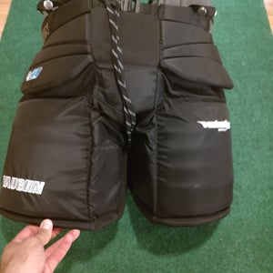 Intermediate Large 2020 Vaughn Velocity V9 Pro Hockey Goalie Pants (Used)