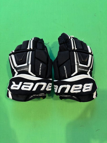 Black Junior Bauer Supreme Ignite Pro Gloves 11"