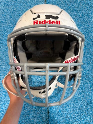 Youth Medium Riddell SpeedFlex Helmet (Used)