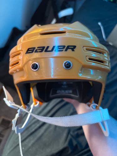 Medium Bauer Re-Akt 75 Helmet Pro Stock (Used)
