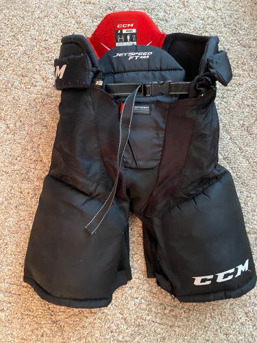 Medium Junior CCM JetSpeed FT485 Hockey Pants  (Used)