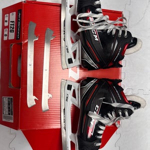 Senior New CCM Jetspeed FT2 Hockey Goalie Skates Regular Width Size 6