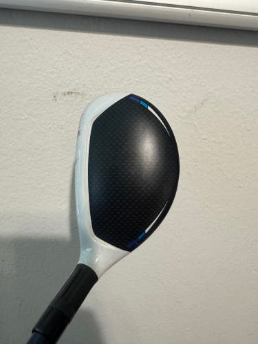 Men's TaylorMade SIM 2 Max Right Handed Hybrid Stiff Flex 3H (Used)