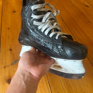 Bauer Mach Hockey Skates   Size 5 (Used) Width 1
