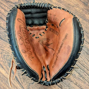 Rawlings Youth Catchers Mitt - Jorge Posada NY Yankees