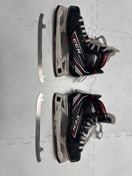 CCM Jetspeed FT480 Hockey Goalie Skates Size 5 (Used)