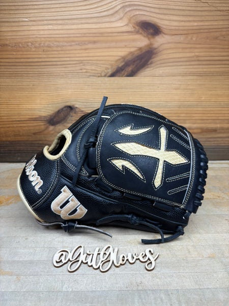 Wilson A2000 12” B23 Pitcher's Glove