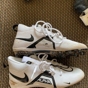 Nike Alpha Menace 3 Varsity football cleats (adult size 8)