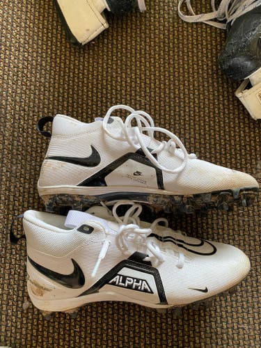 Nike Alpha Menace 3 Varsity football cleats (adult size 8)