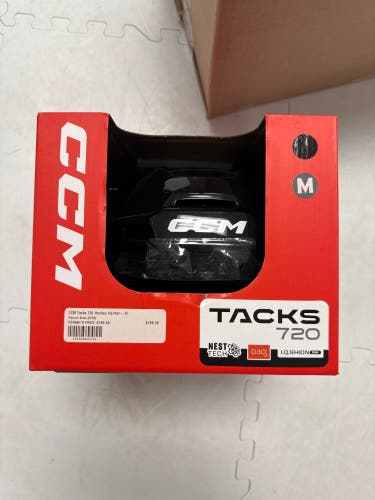 CCM Tacks 720 Black Medium Helmet