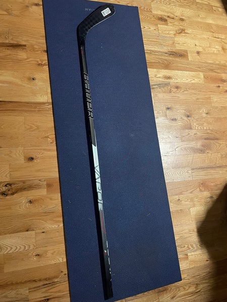 Senior Bauer Vapor 3X Right Handed Hockey Stick P92 (New)