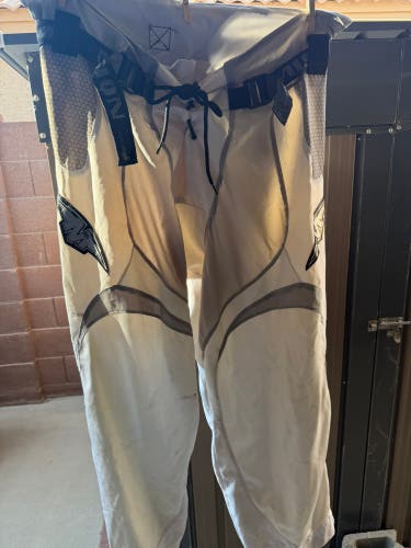 Old School All White Mission Roller Pants