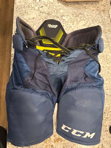 Medium Senior CCM Tacks 5092 Hockey Pants  (Used)