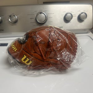 Wilson A2000 B2 12" (New)