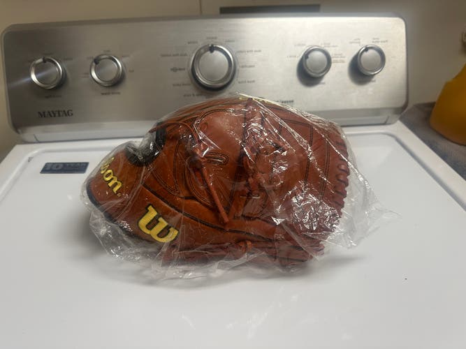 Wilson A2000 B2 12" (New)