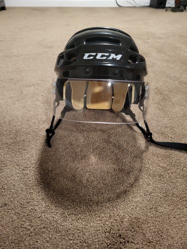 Small CCM Vector V04 Helmet