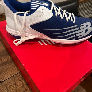 New balance Baseball Cleats - NEW
