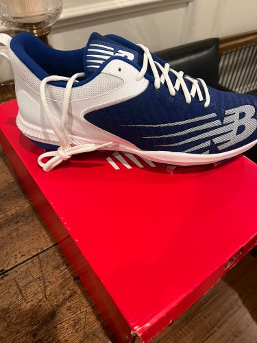 New balance Baseball Cleats - NEW