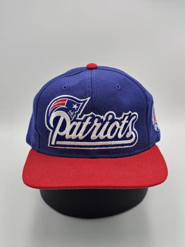 Vintage New England Patriots NFL Sports 100% Wool Starter Spellout Hat Snapback