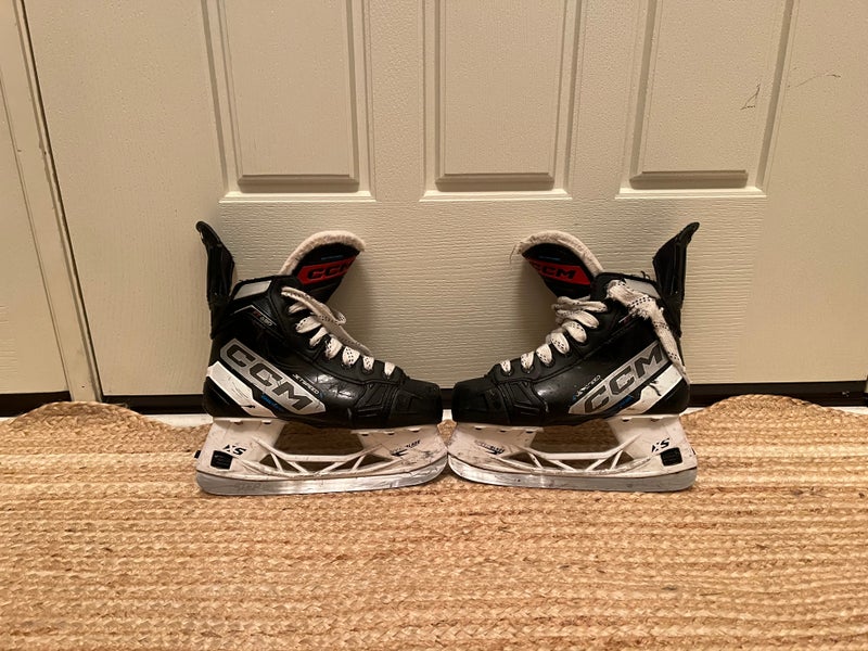 2023 CCM Jetspeed FT680 Hockey Skates Regular Width Size 2 (Used)
