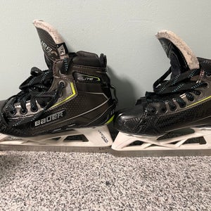 Bauer Elite Hockey Goalie Skates Regular Width Size 3.5 (Used)