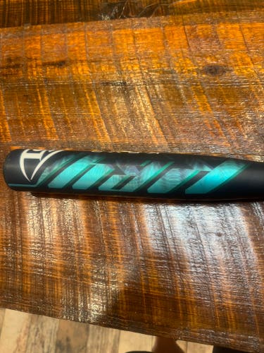 Louisville Slugger Kryo Composite Bat (-11)  18 oz 29" (Used)
