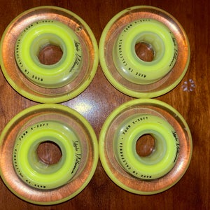 Set Of 4 Labeda Millennium 76mm Xsoft Wheels (new)