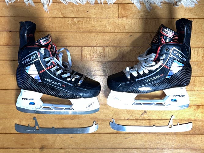 True Regular Width 7.5 (Used) HZRDUS 9X Hockey Skates