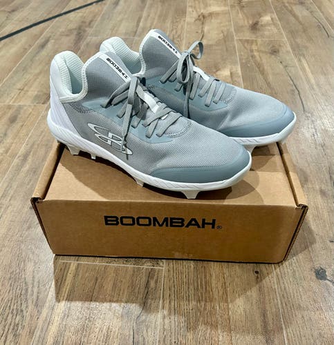 Brand New Boombah Molded Cleats Men’s 9.5