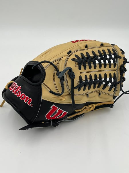 Wilson a2000 D33 11.75 pitchers baseball glove