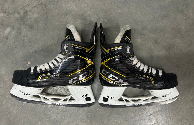 CCM Super Tacks AS3 Pro Hockey Skates Regular Width 7 (Used)