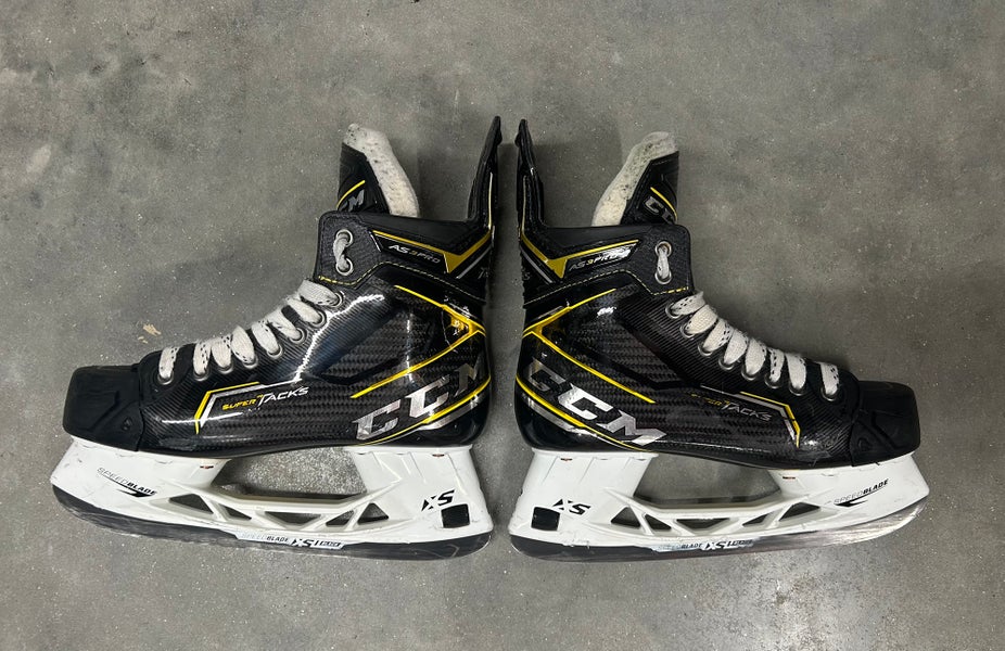 CCM Super Tacks AS3 Pro Hockey Skates Regular Width   7 (Used)