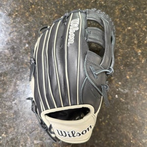 2025 Wilson RH Outfield A1000 Baseball Glove 12.5" (New)