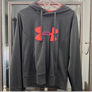 User Armour Women’s Hoodie